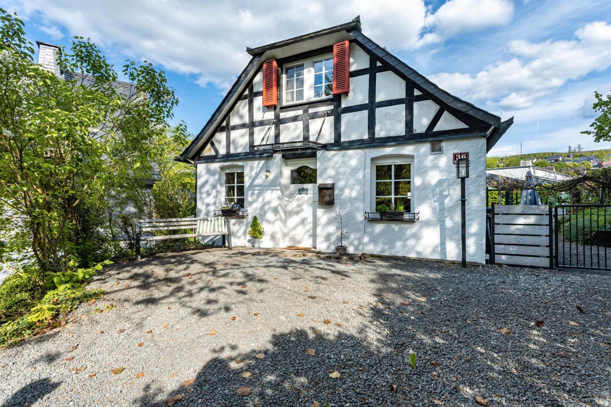 Fachwerk-Ferienhaus 1764 エスローエ エクステリア 写真
